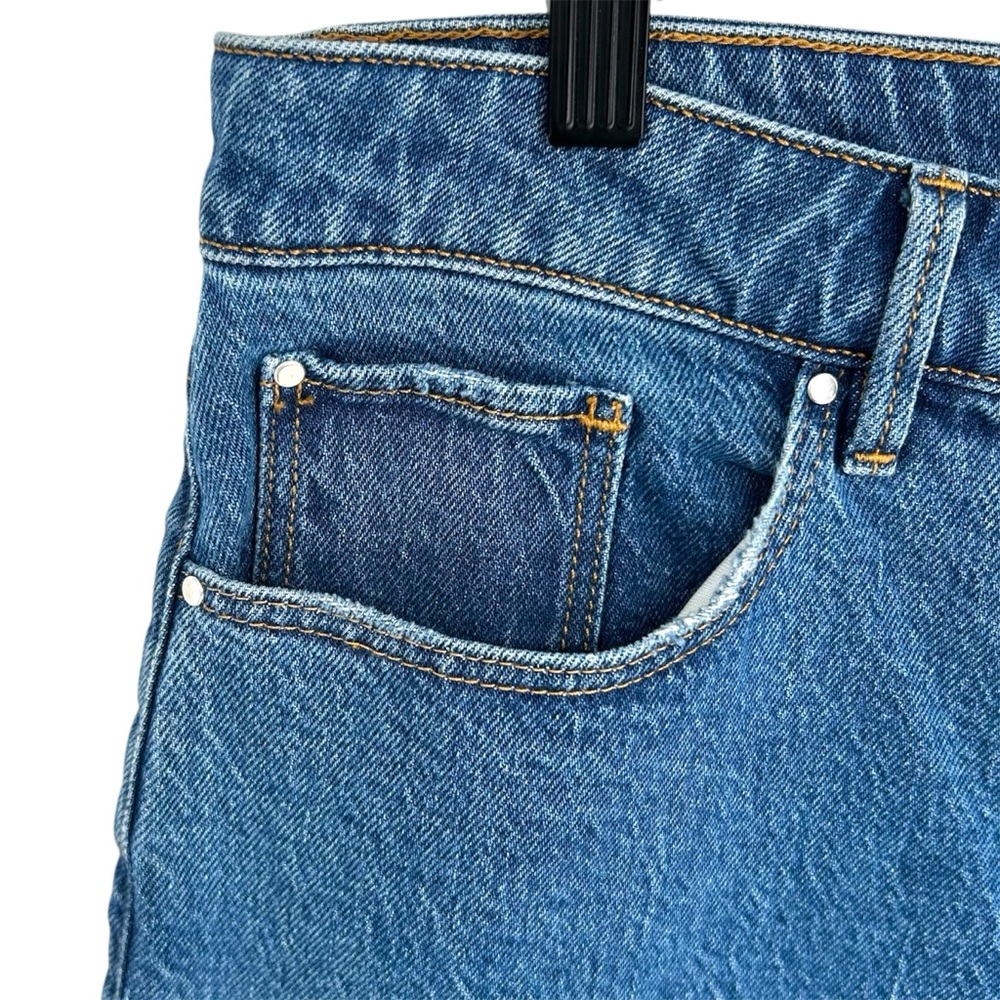 Ann Taylor The Straight Curvy High Rise Jeans Size 14 - Picture 2 of 10